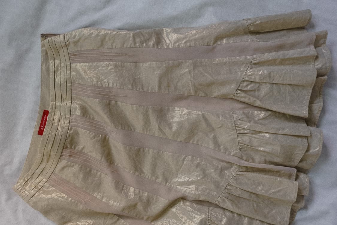 Glossy beige midi skirt 상품이미지4
