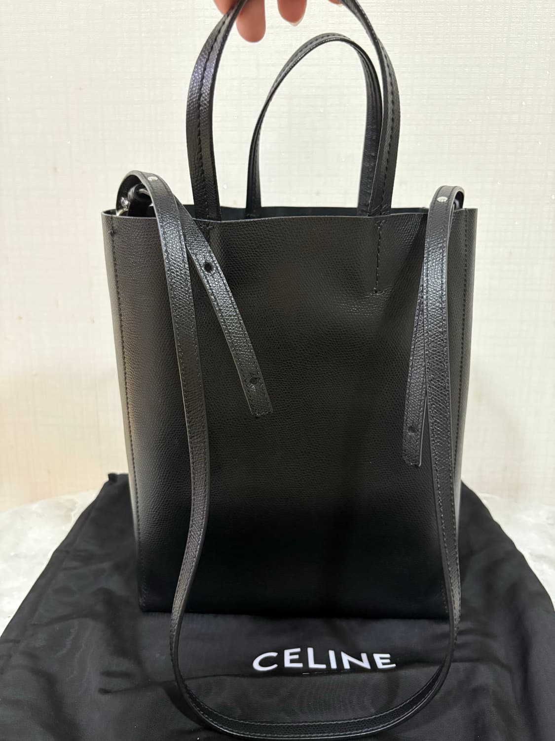 셀린느 카바스 토트백 블랙 상품이미지2