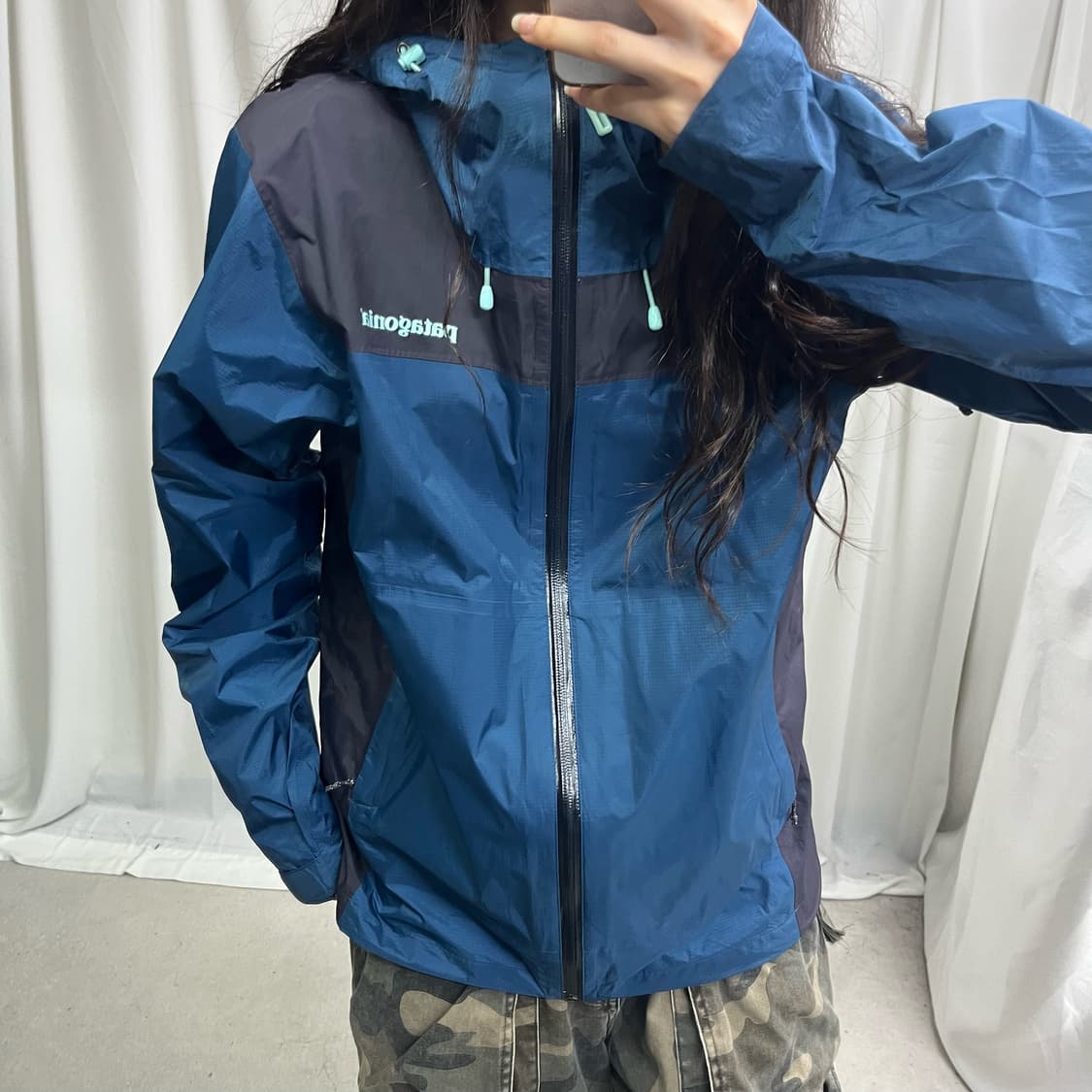 Patagonia blue windbreak jacket 상품이미지3