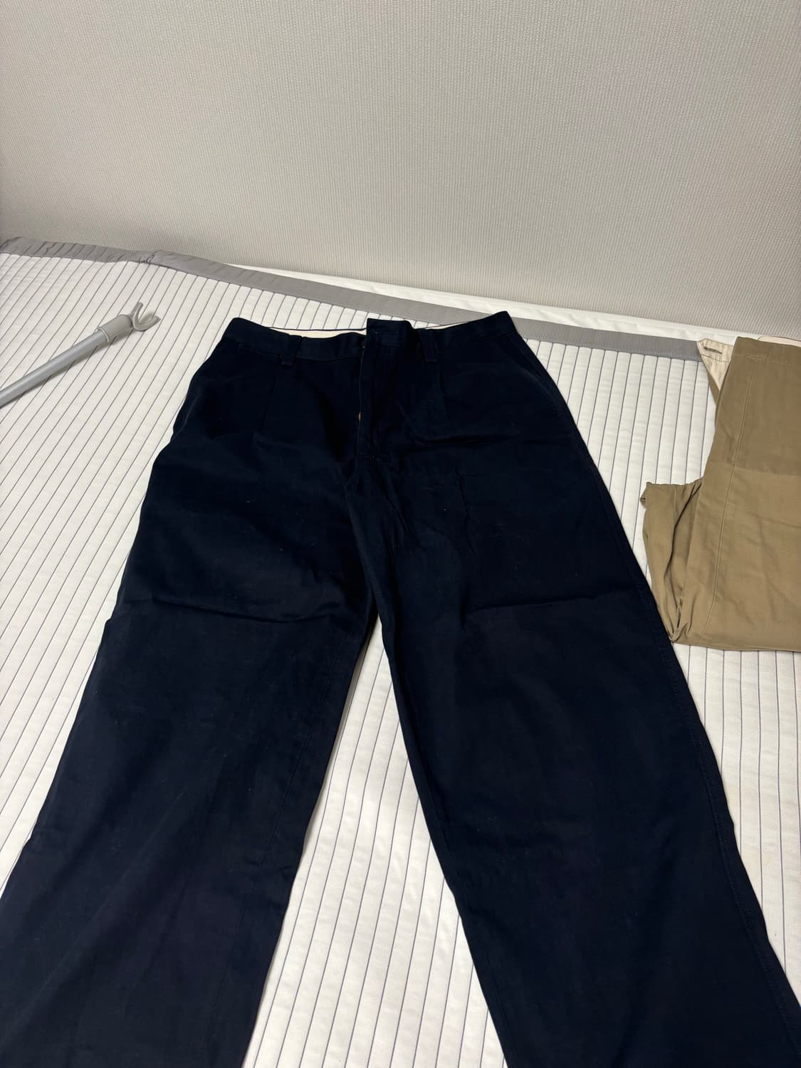 유니클로 jw앤더슨 턱와이드치노팬츠 32사이즈(새상품) 상품이미지6