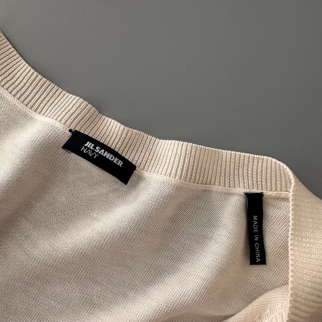 질샌더 jil sander navy 브이넥 실크 혼방 니트 상품이미지5