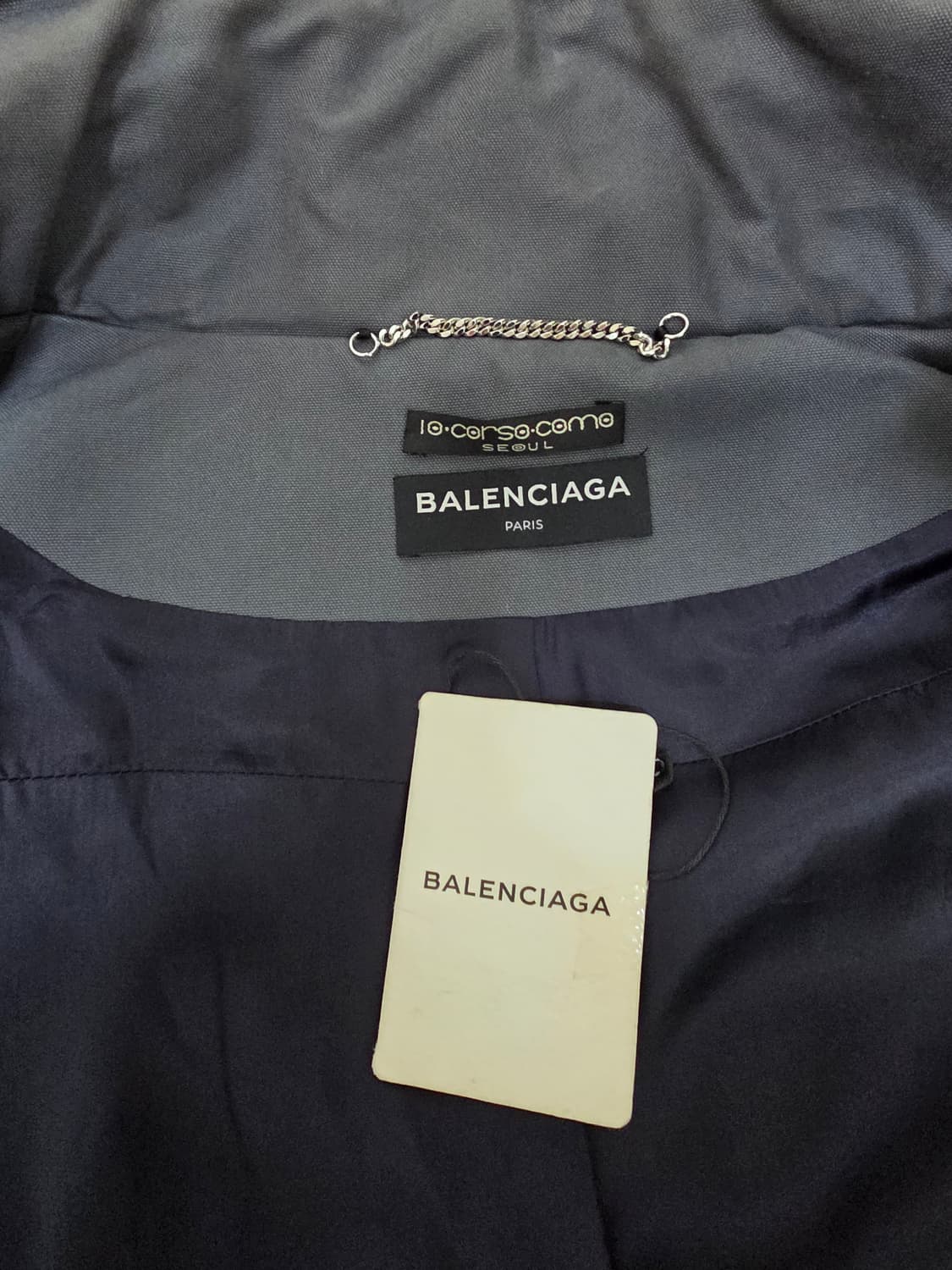 발렌시아가 오버핏 쉘파카 국내매장판 상품이미지3