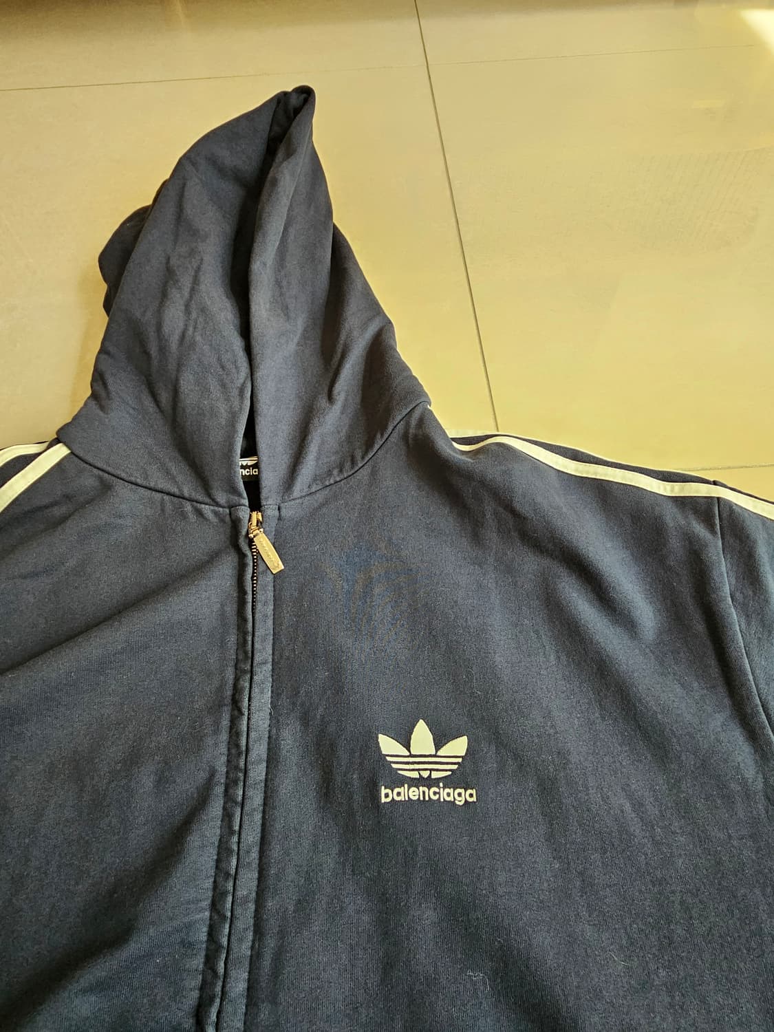 발렌시아가x아디다스 후드집업 s판매 상품이미지2