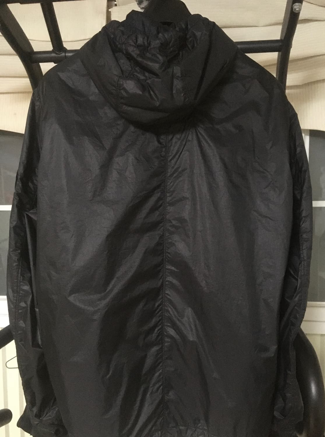 스톤아일랜드 프리마로프트 후드 자켓 블랙 판매합니다  상품이미지3