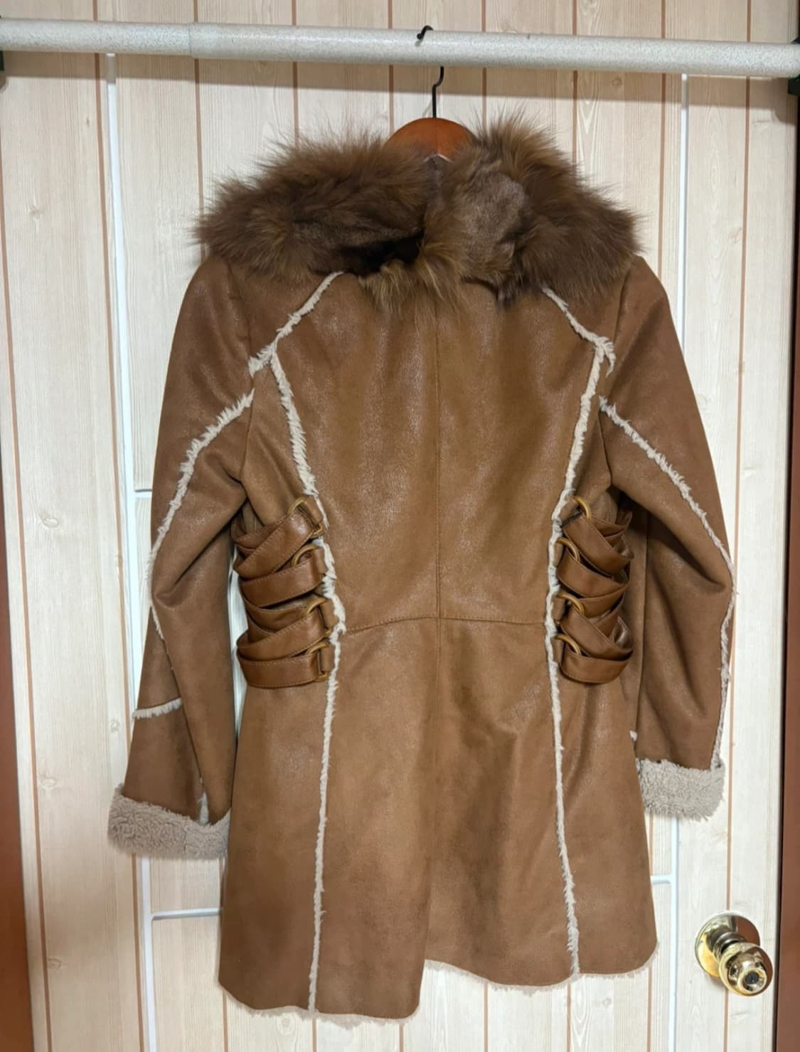 JOINUS 폭스털 트리밍 코트 상품이미지5