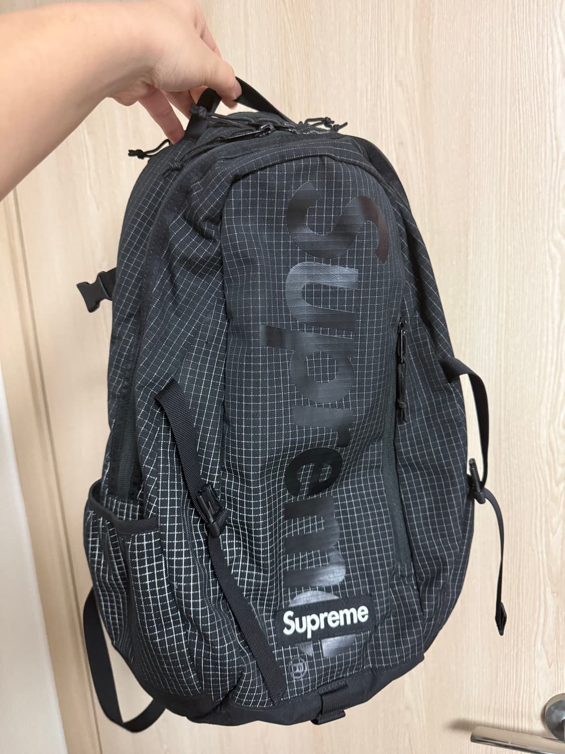 슈프림 24ss 백팩 상품이미지1