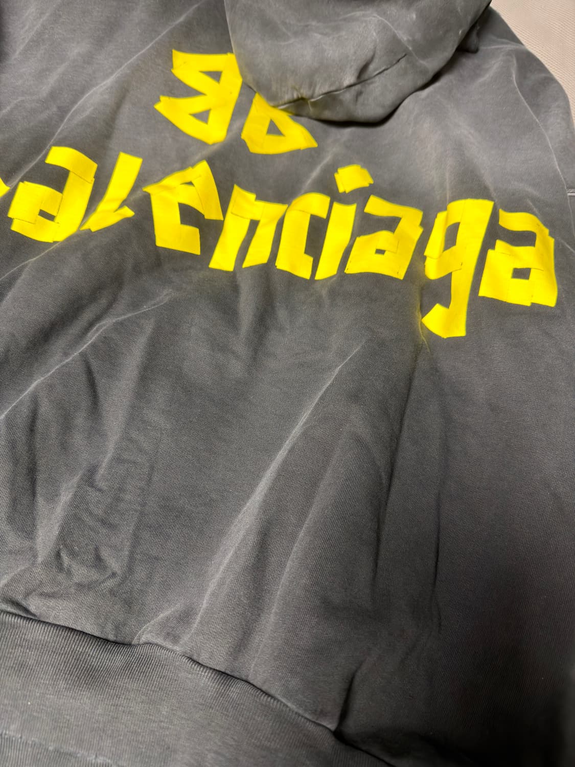 [2] 발렌시아가 테이프 후드 상품이미지2