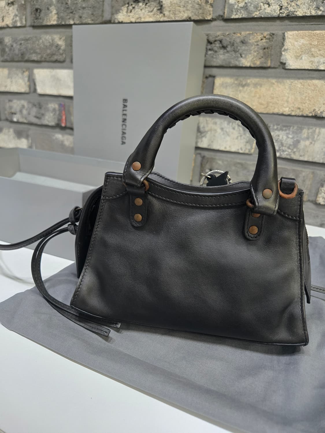 발렌시아가 네오클래식 빈티지(+로고 장식 포함) 상품이미지3