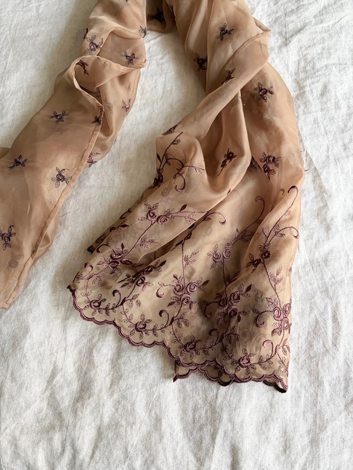 flower patterned scarf 상품이미지1