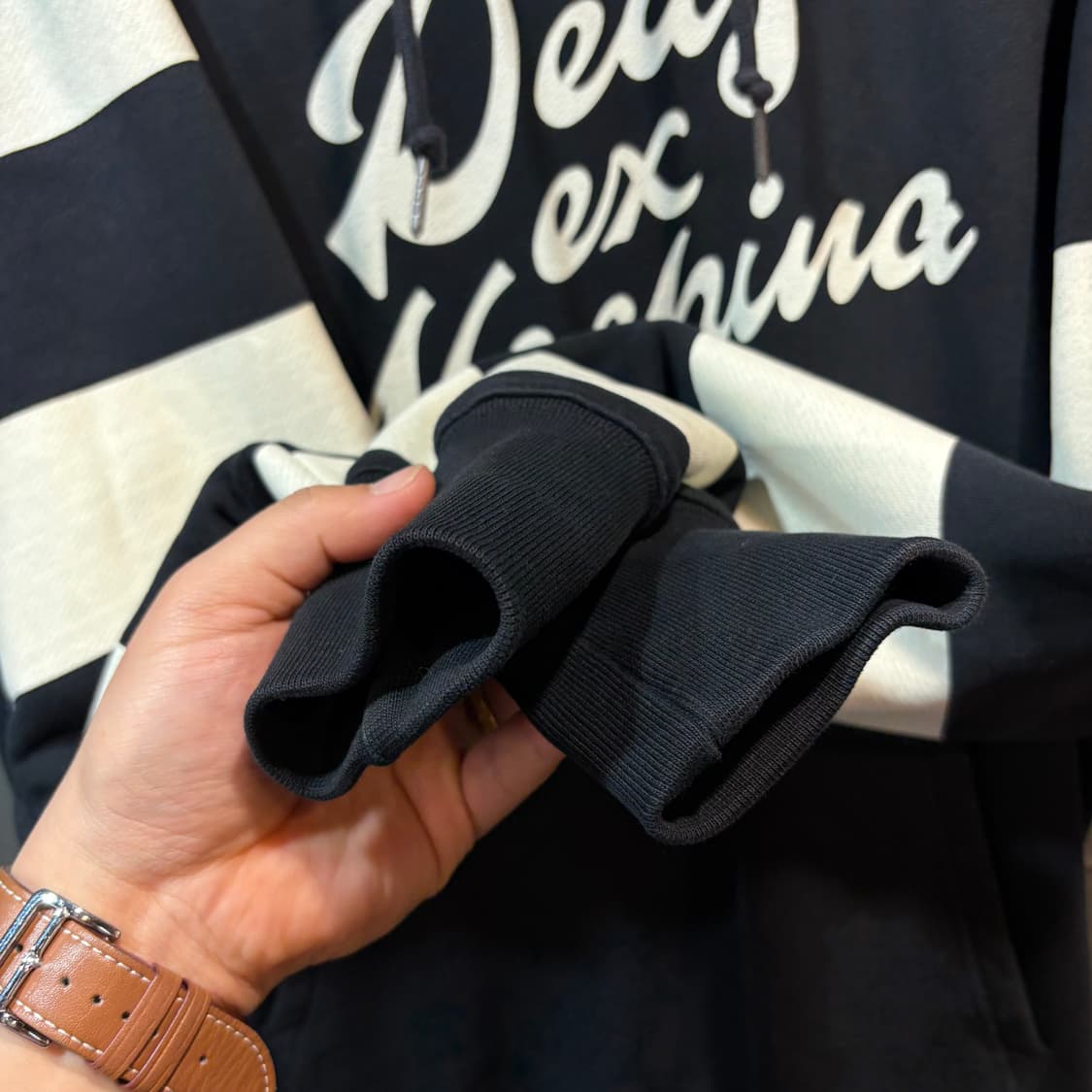 [M] DEUS 데우스 엑스 마키나 후드티 상품이미지3