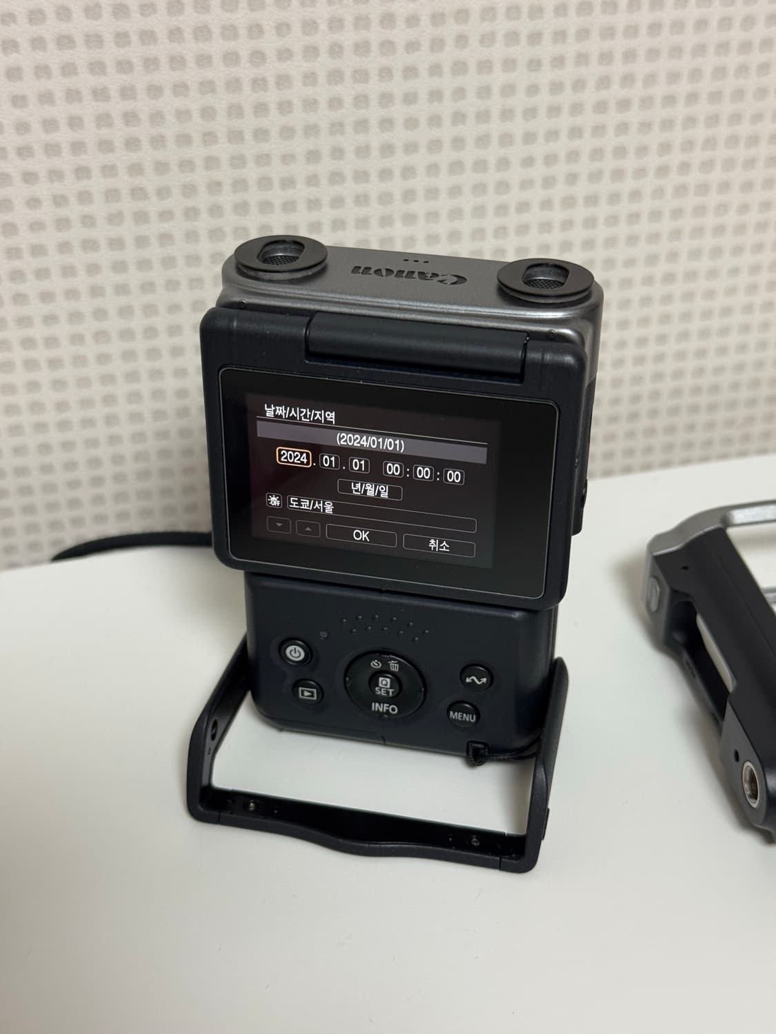 캐논 파워샷 v10 블랙 상품이미지2