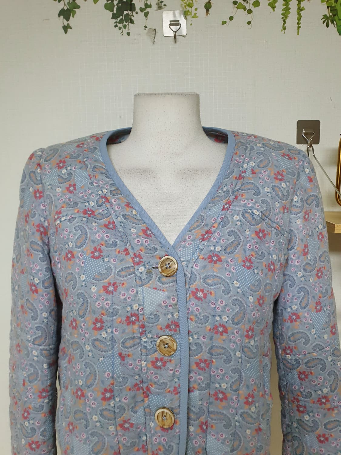 써스데이아일랜드 페이즐리 누빔자켓 55 블루 S 상품이미지3