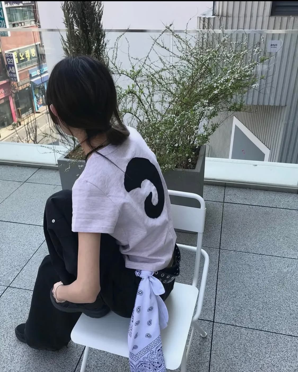 탄산마그네슘 혼 아플리케 티셔츠 상품이미지1
