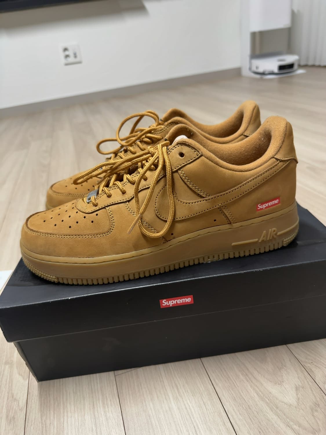 나이키 슈프림 에어포스 된장 275 상품이미지1