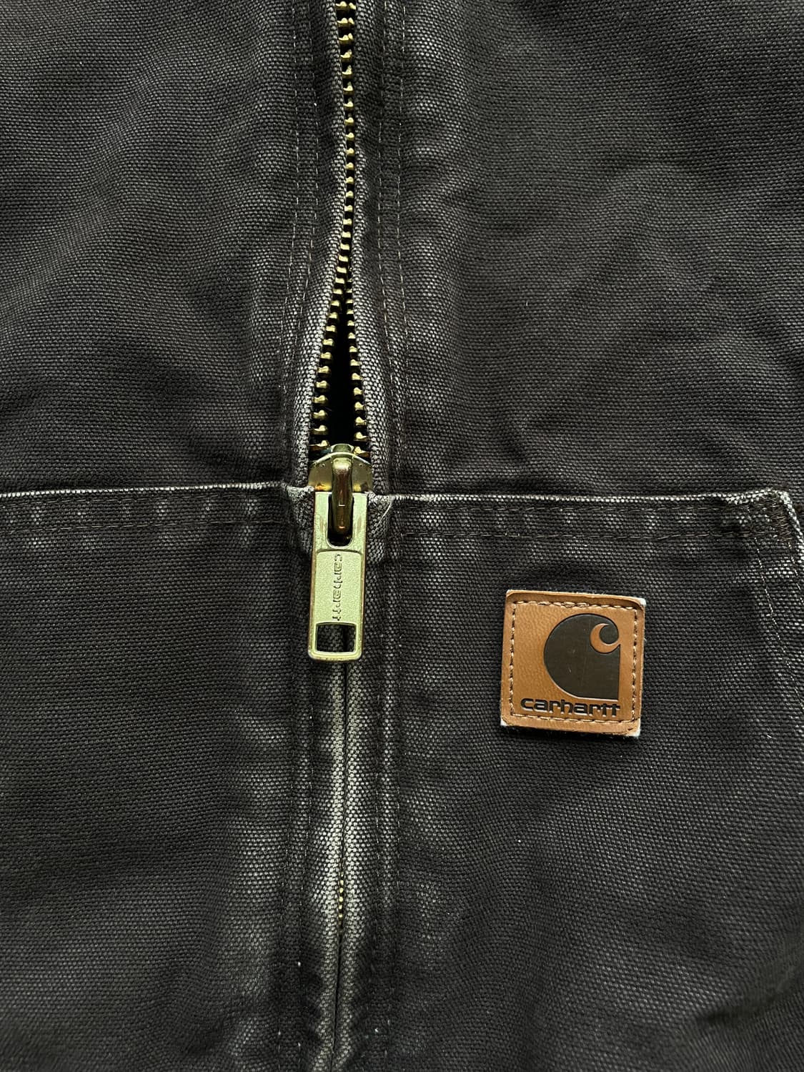 칼하트 j130 DKB 다크 브라운 액티브 자켓 샌드스톤 상품이미지4