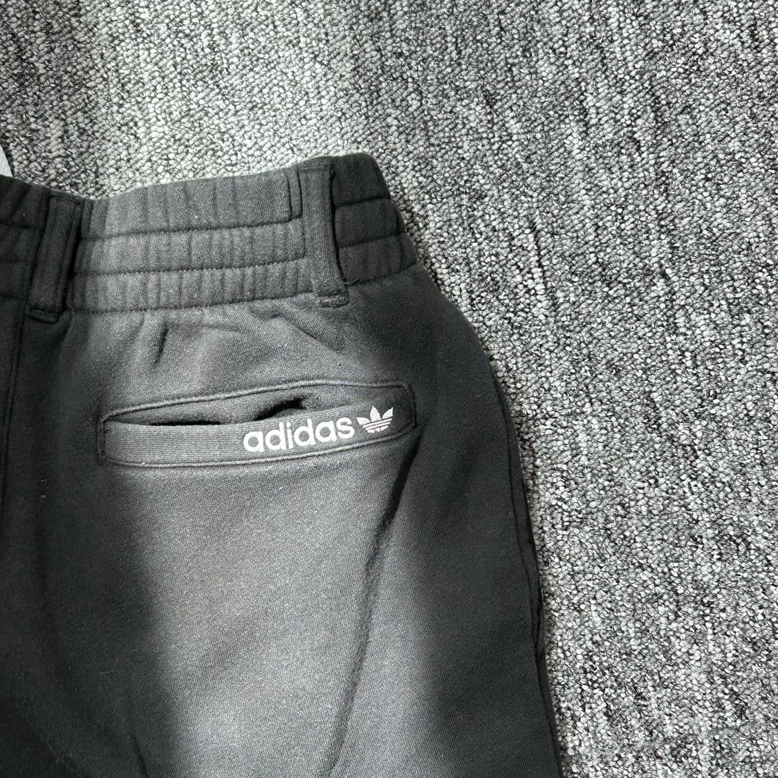 아디다스 로고 트레이닝 스웻팬츠 상품이미지4