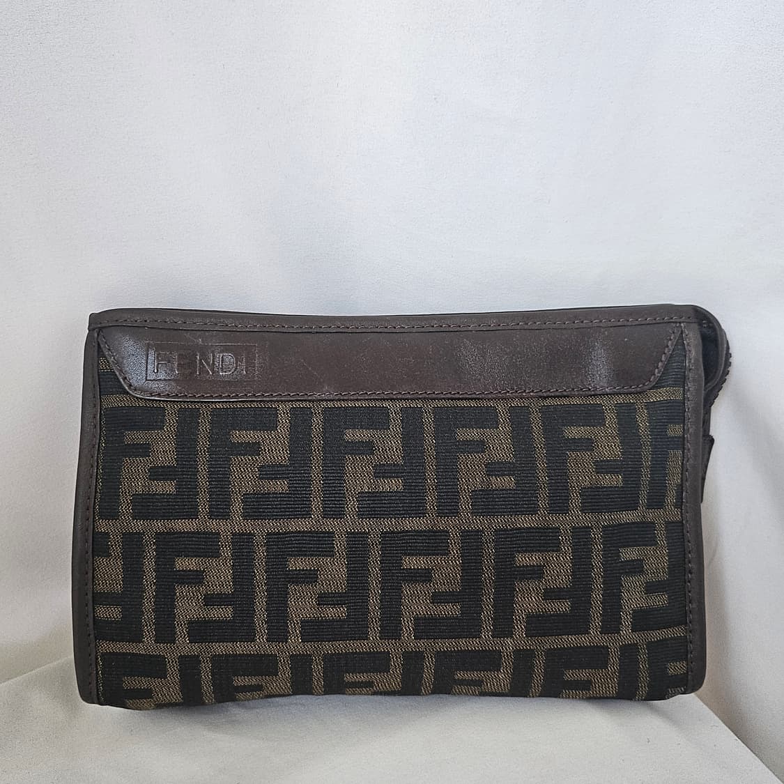 [정품 FENDI] 펜디 주카 FF로고 여성 클러치백 파우치백 상품이미지3