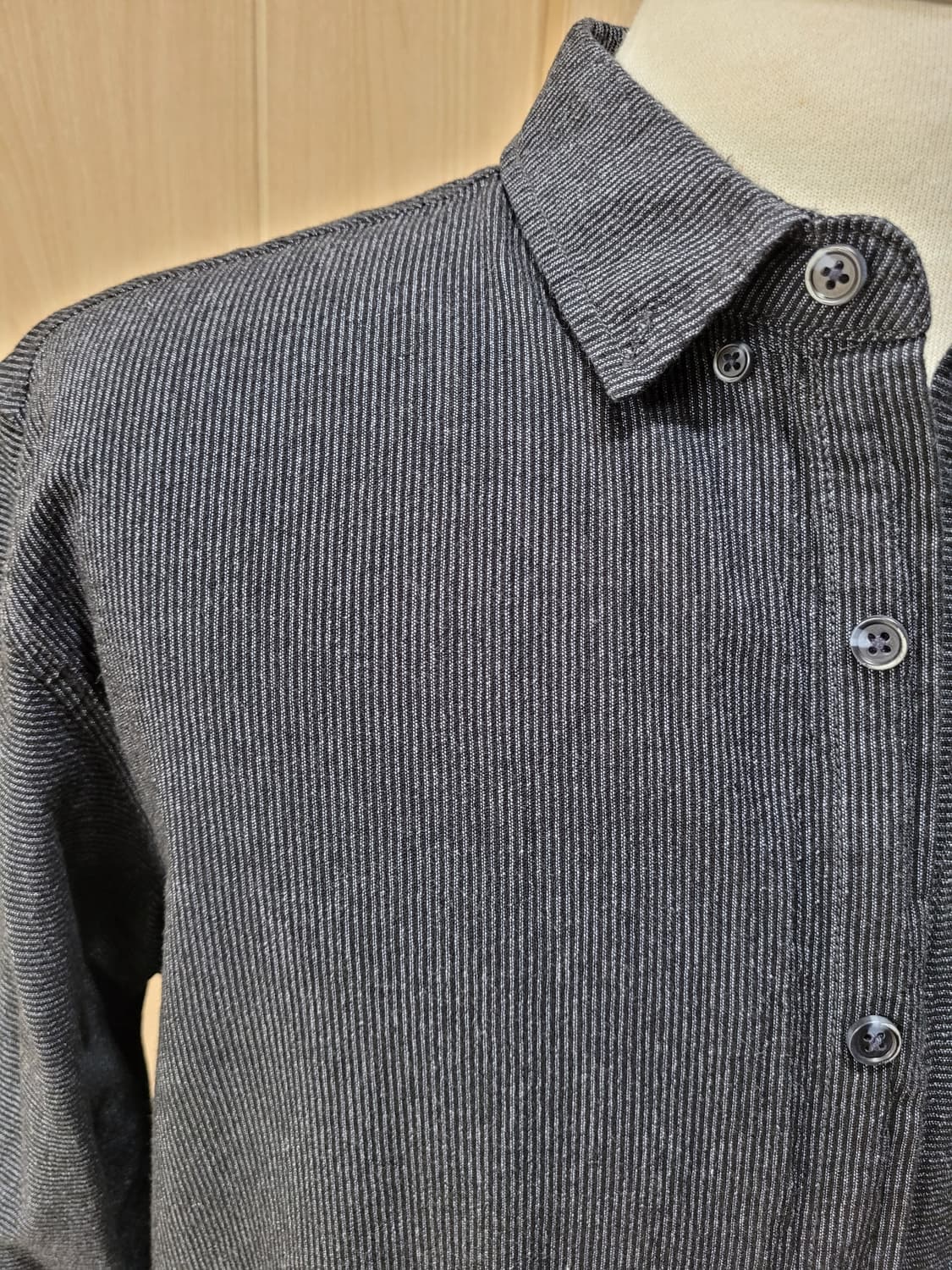 행텐 Hangten 남자 스트라이프 샴브레이 셔츠 105 블랙 상품이미지3