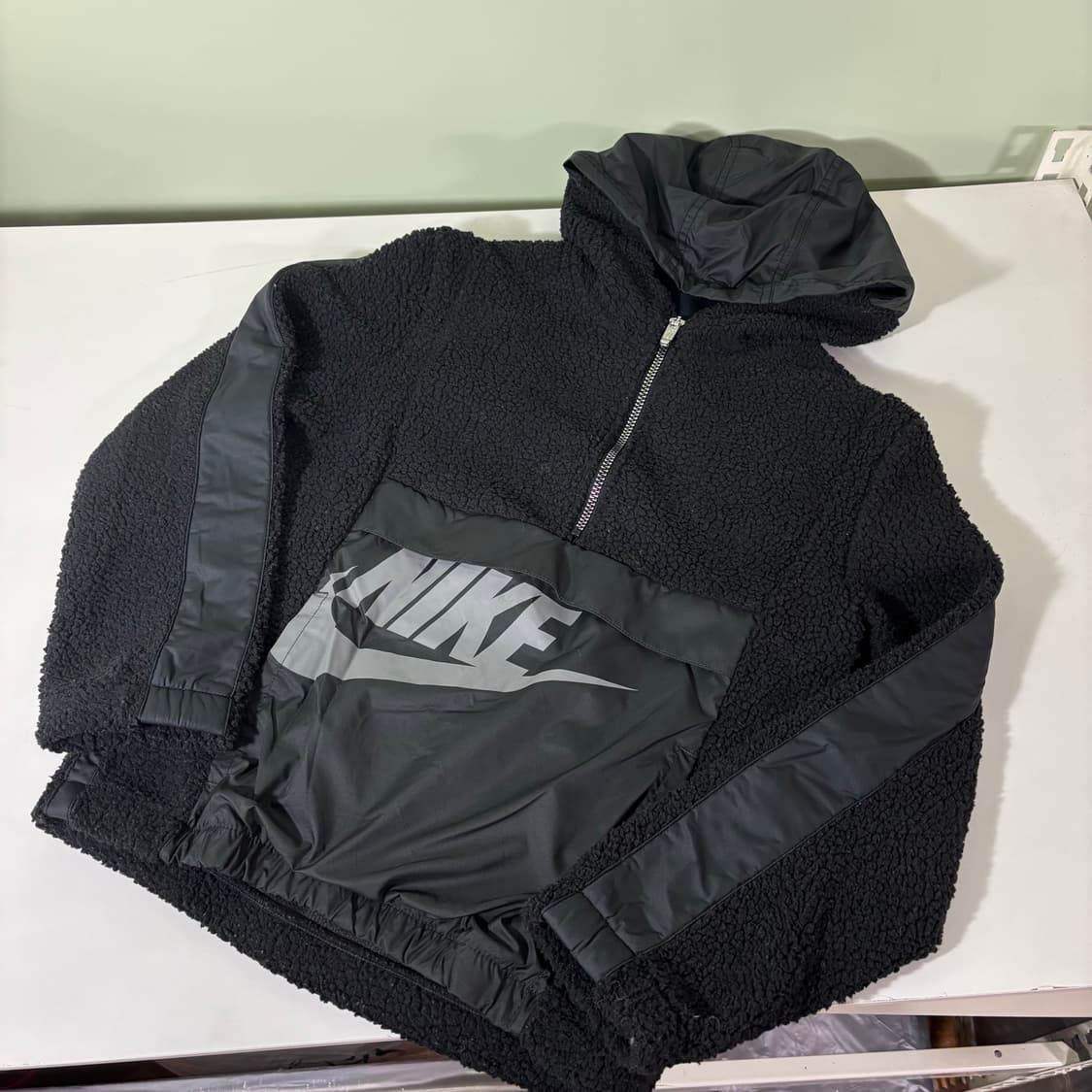 키즈 140 나이키 블랙 배색 후리스 후드티 상품이미지1