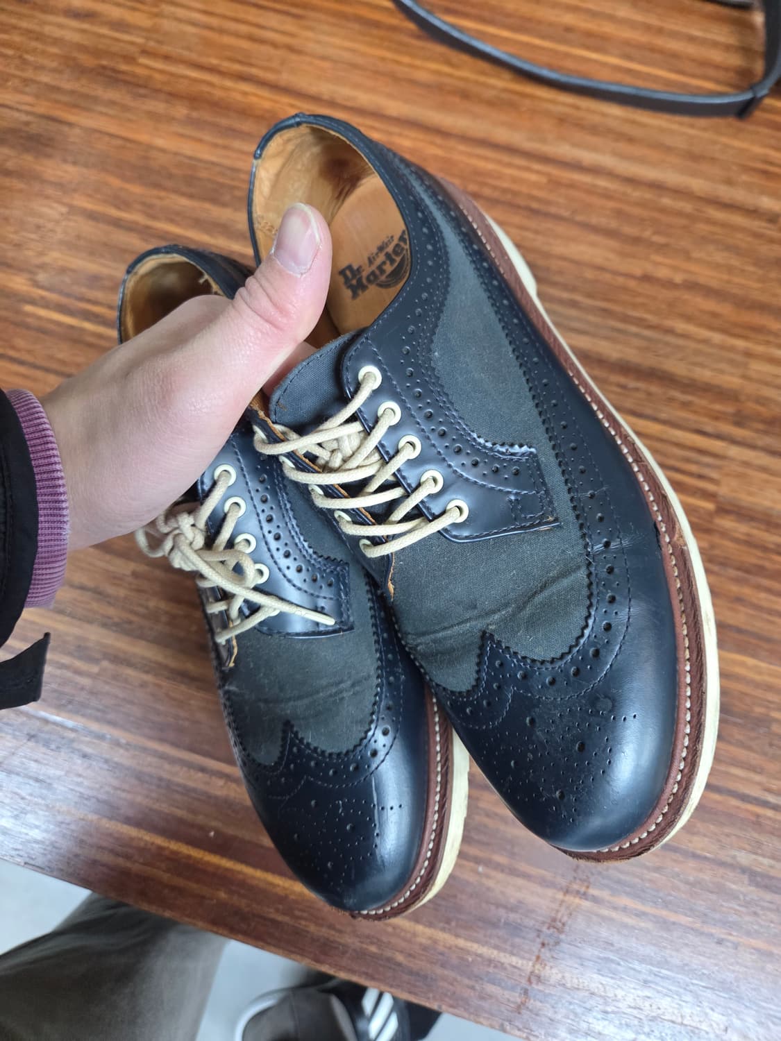 닥터마틴 빈티지 윙팁 로퍼 42 270  상품이미지7