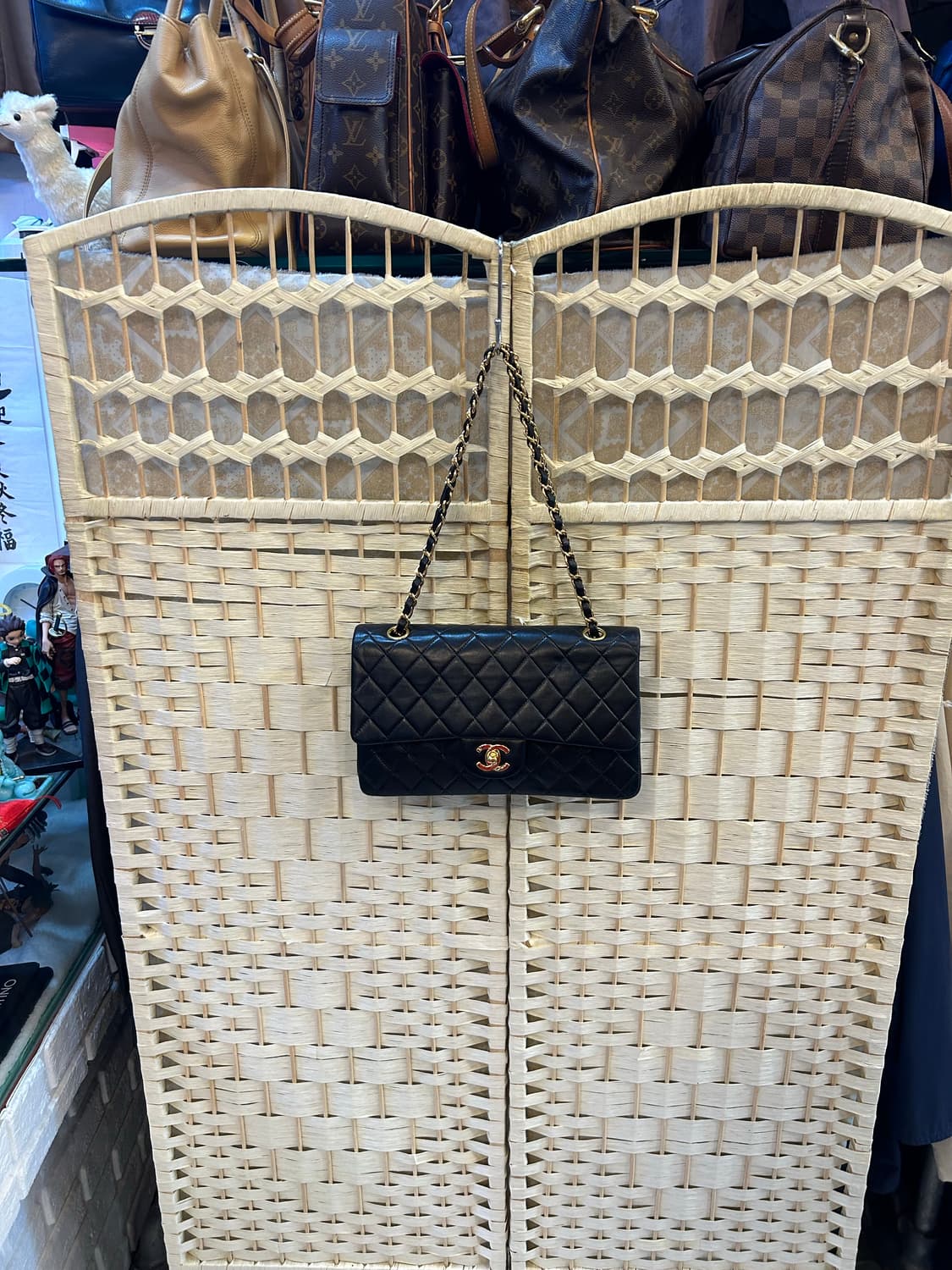 정품 샤넬 빈티지 램스킨 클래식 백 팝니다 상품이미지1