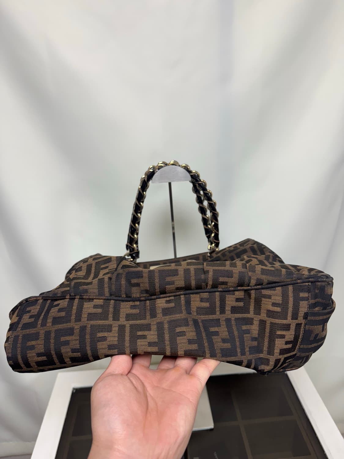 정품 펜디 주카 숄더백 상품이미지8