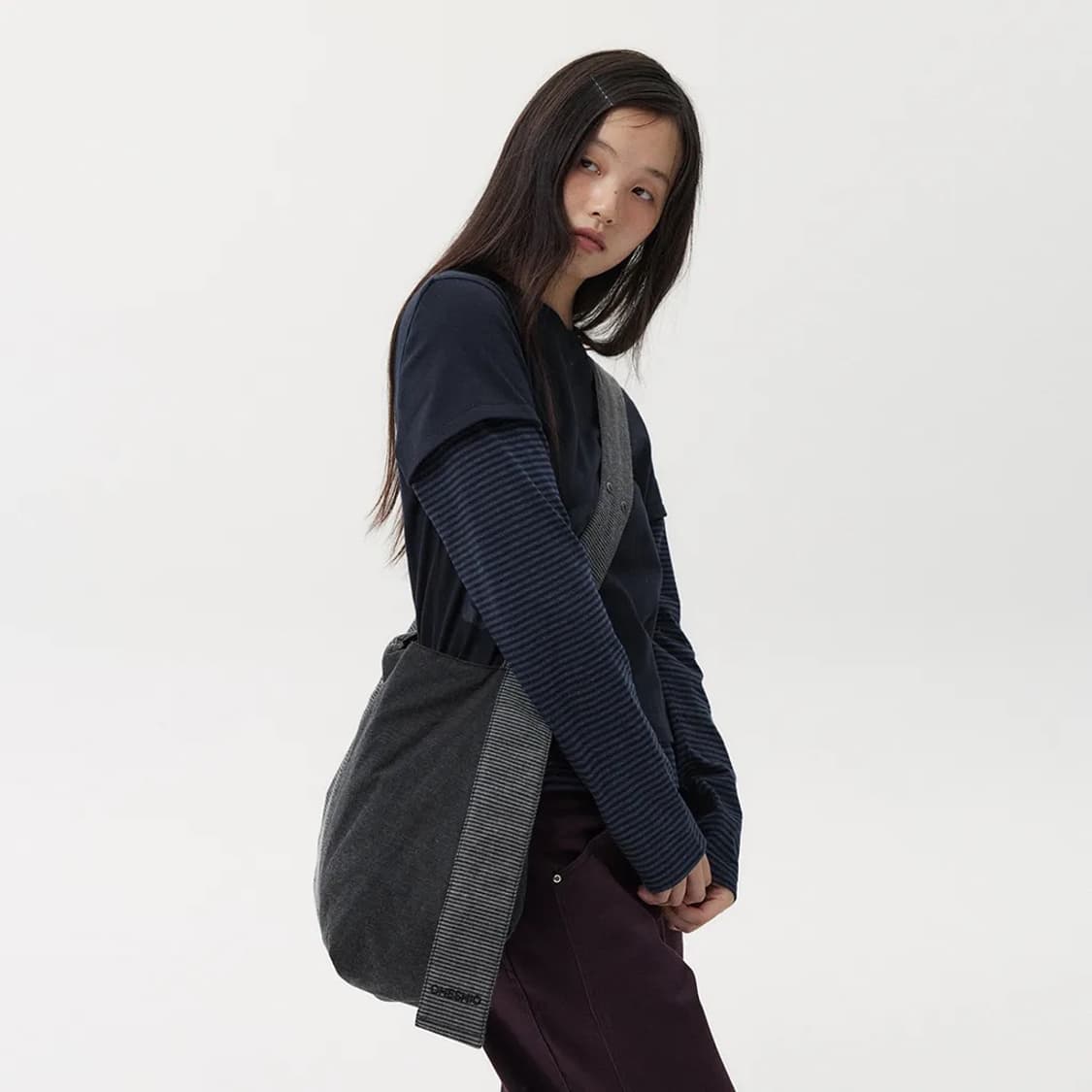 오헤시오 블랙 도트 가방 상품이미지2