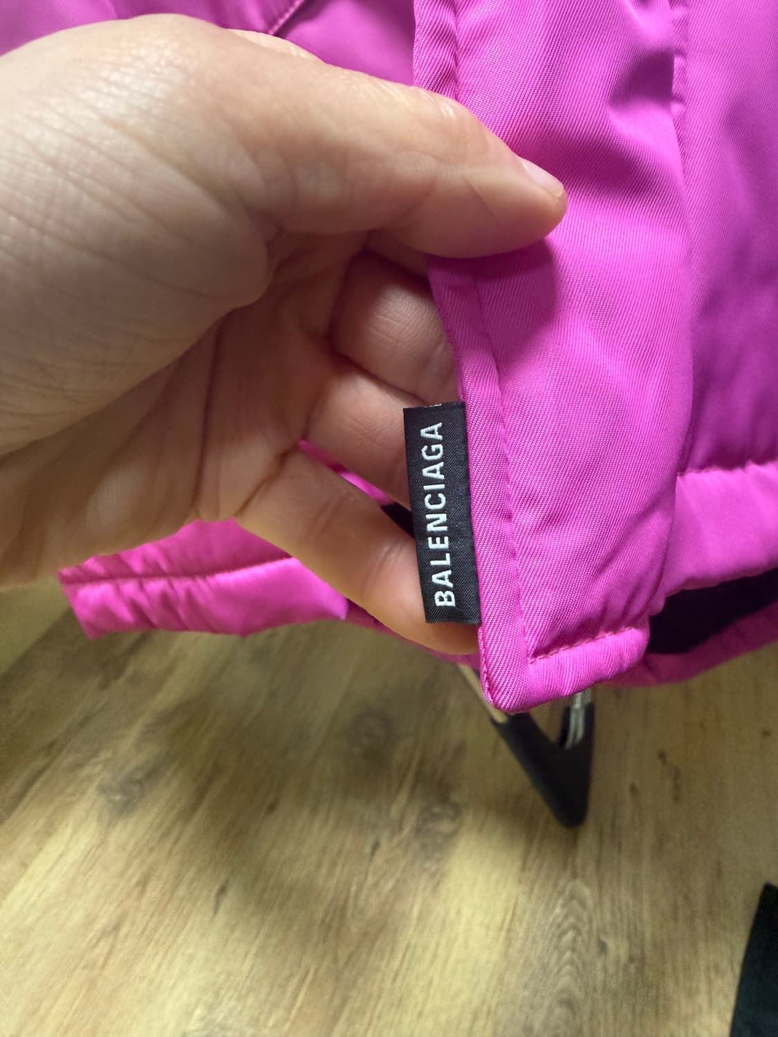 발렌시아가 핑크 패딩입니다 상품이미지2