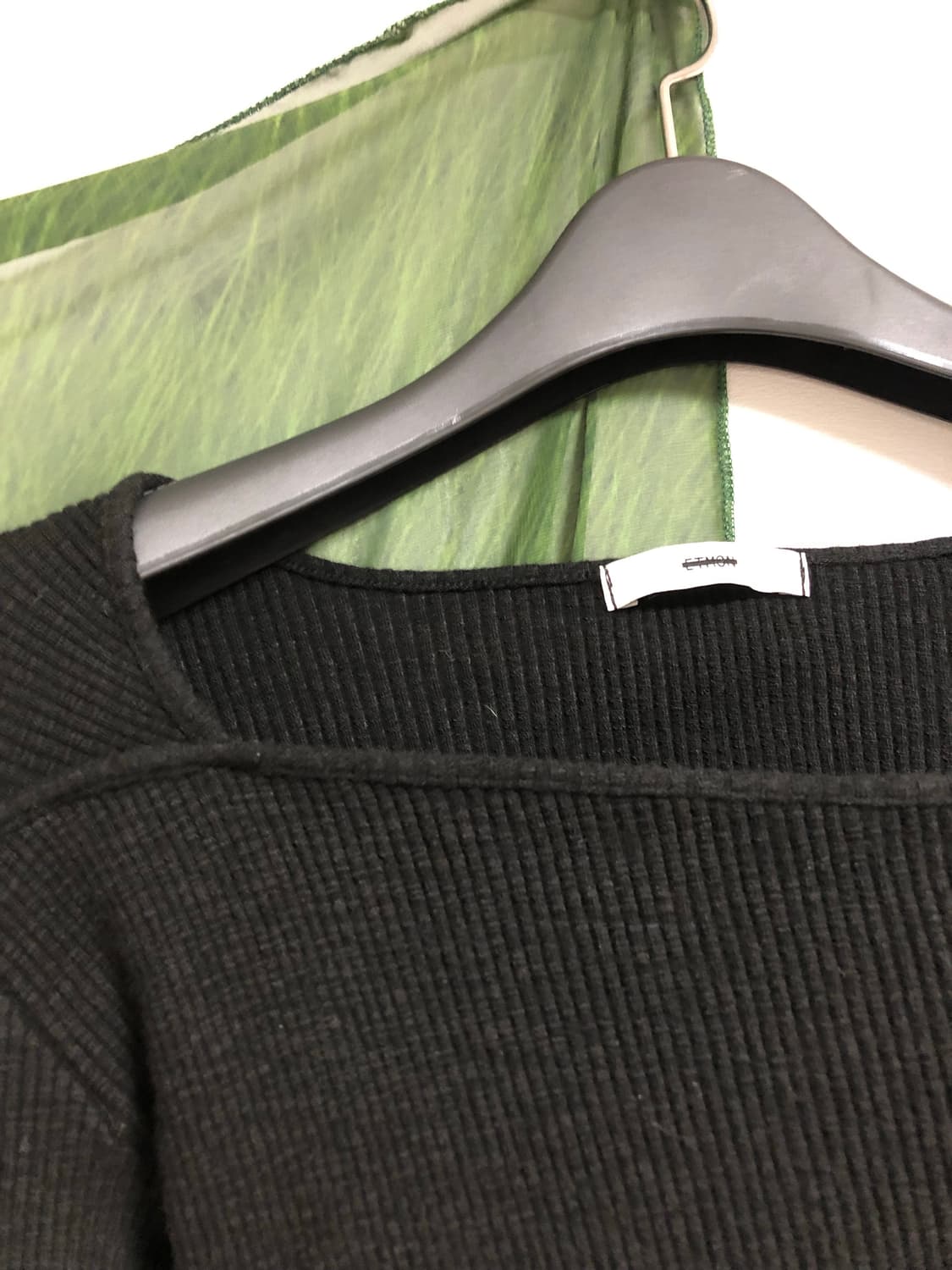 에트몽 square neck slit t-shirt (black) 상품이미지7
