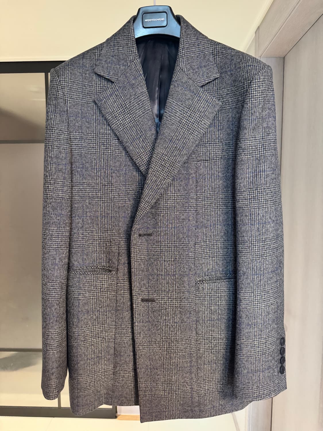 우영미 21fw 메인체크 자켓 팝니다 상품이미지1