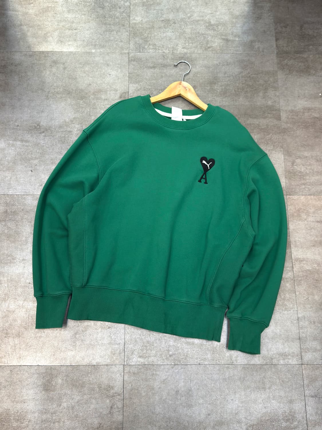 PUMA × AMI Heart Logo Green Sweatshirt 상품이미지1