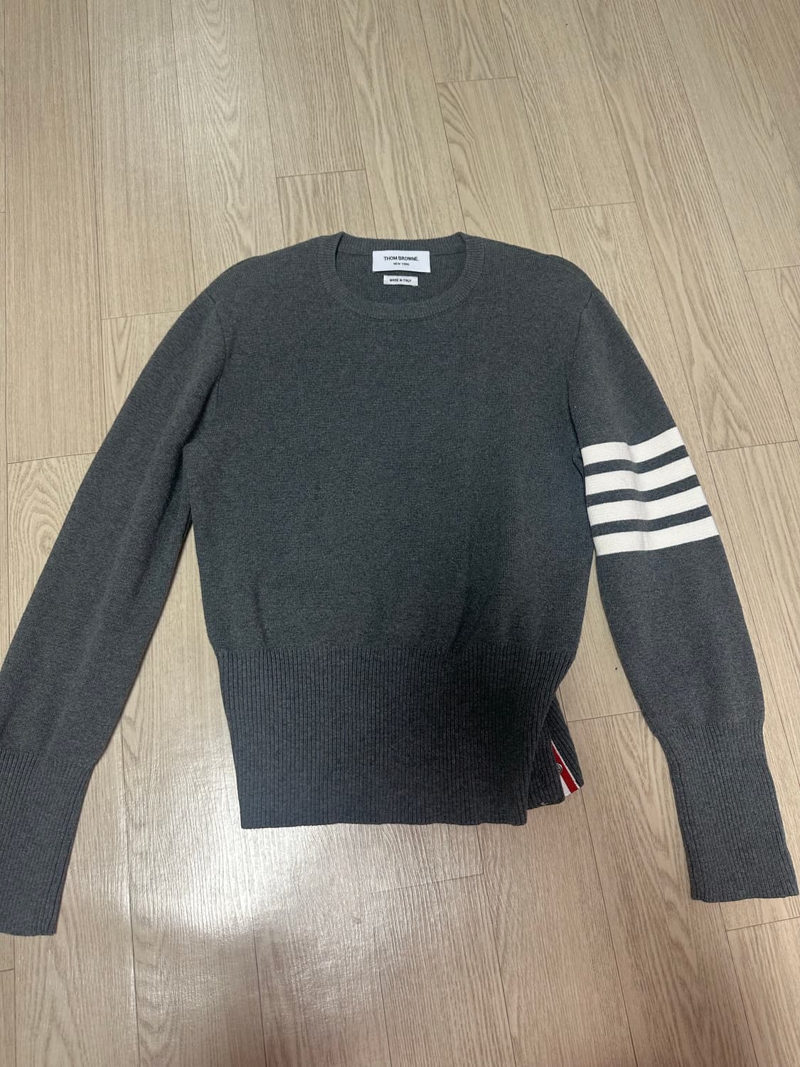 톰브라운 그레이 크롭 니트 상품이미지2