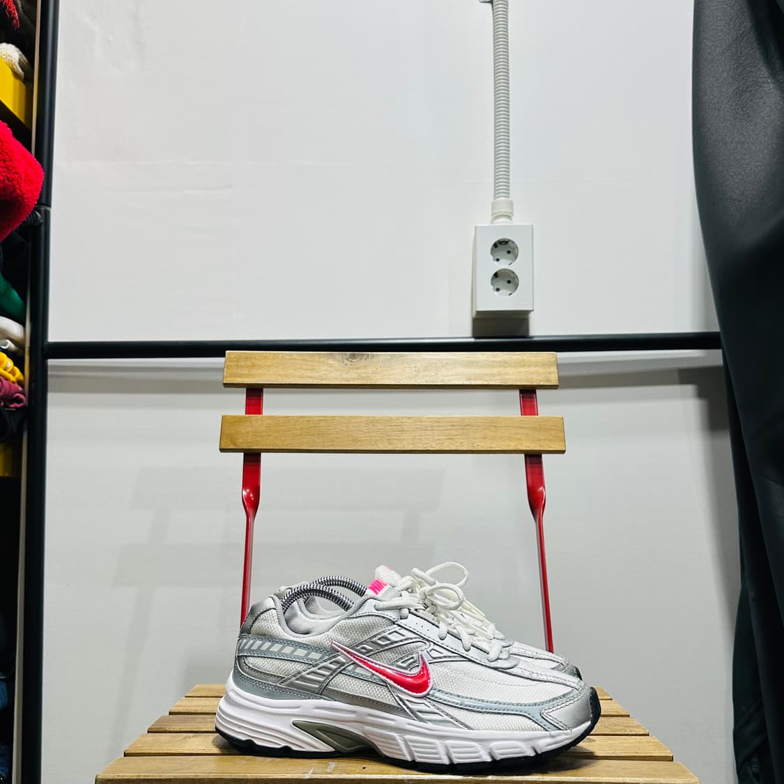 250) 나이키 운동화 남녀공용 신발 이니시에이터 메탈 핑크  상품이미지1