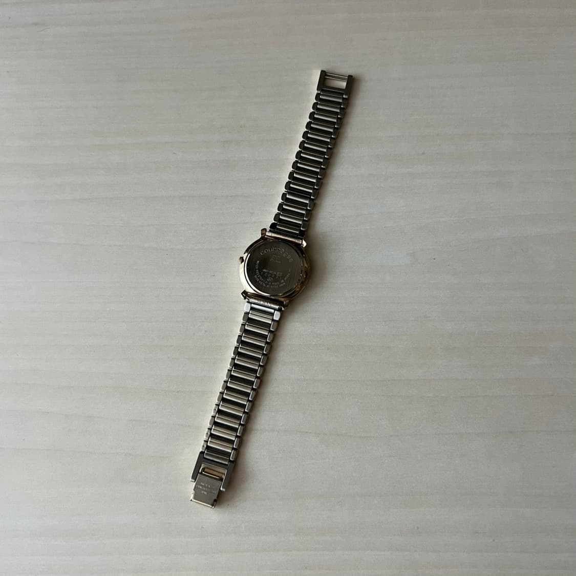 courreges 금장 메탈 손목시계 (정상작동) 상품이미지4