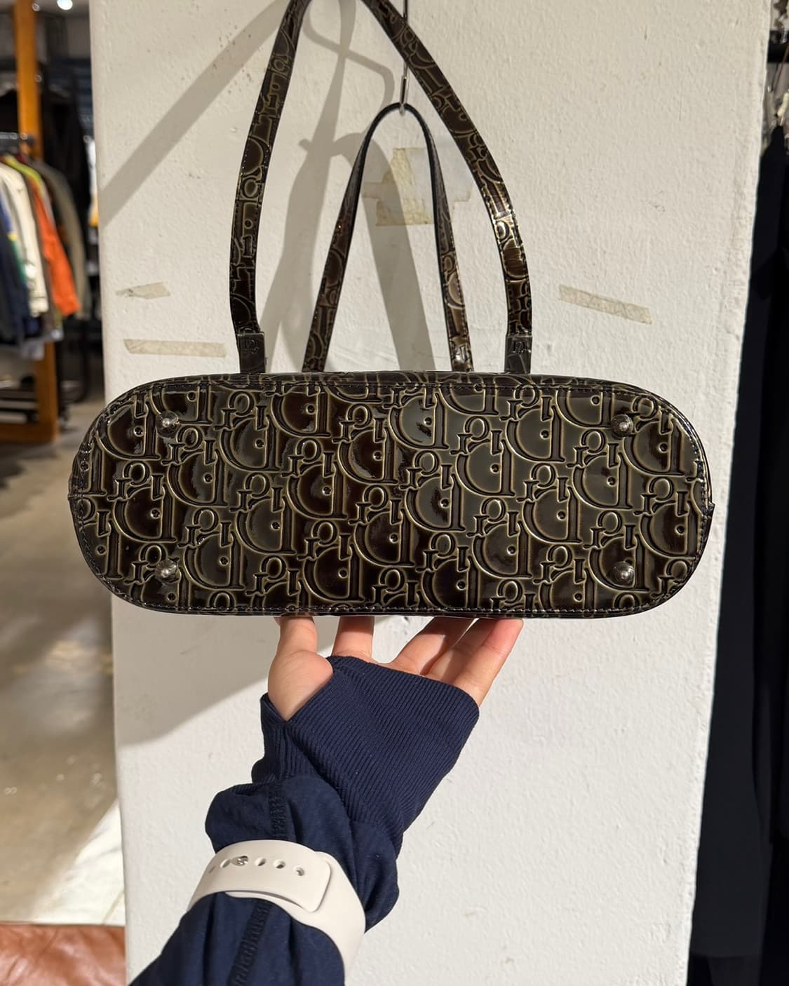 크리스찬 디올 오블리크 패턴 에나멜 레더 숄더백 상품이미지6