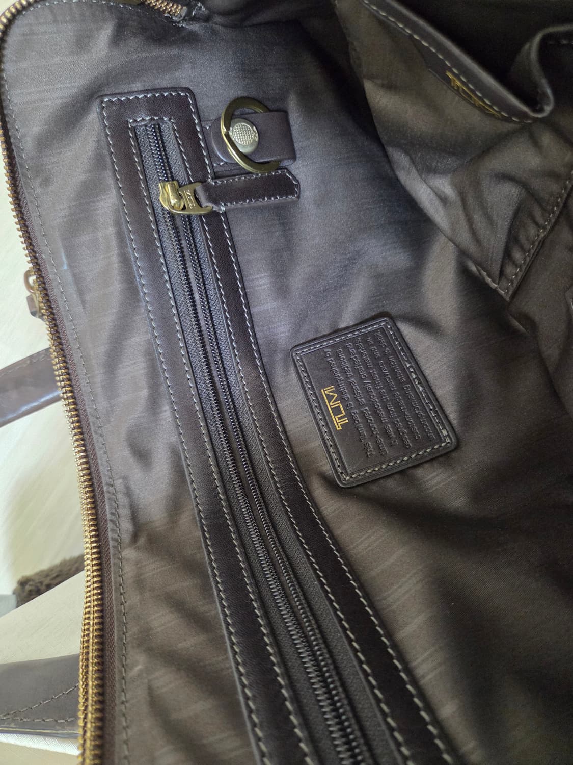 투미(TUMI) 비콘힐 슬림 랩탑 브리프 상품이미지8