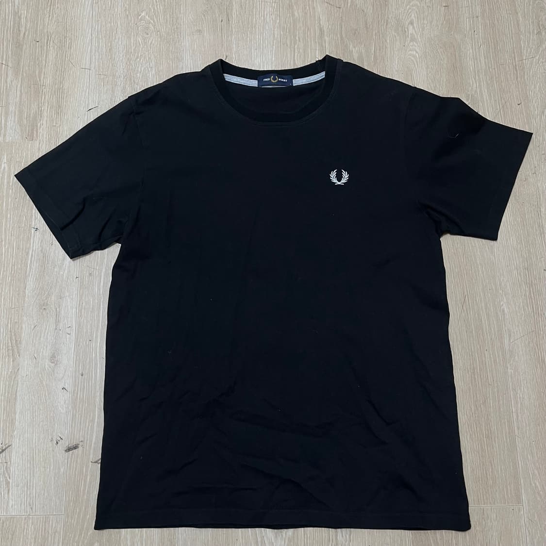 프레드페리 Fred Perry 월계수 자수로고 반팔티 L/100 상품이미지1