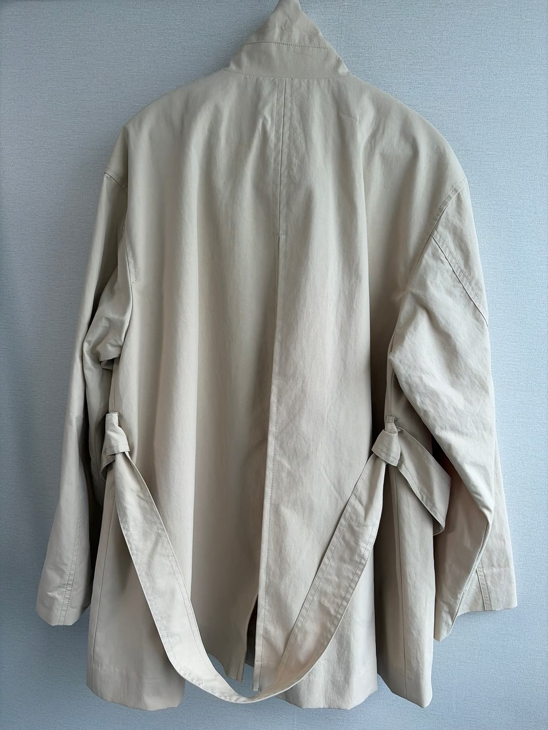 플라스틱아일랜드 베이지 맥코트 M 상품이미지5