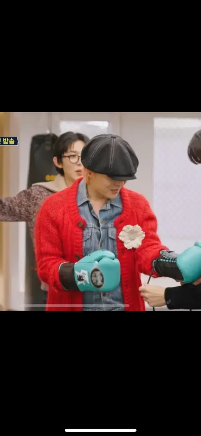 [48] 프라다 모헤어 가디건 (GD굿데이착용) 상품이미지2