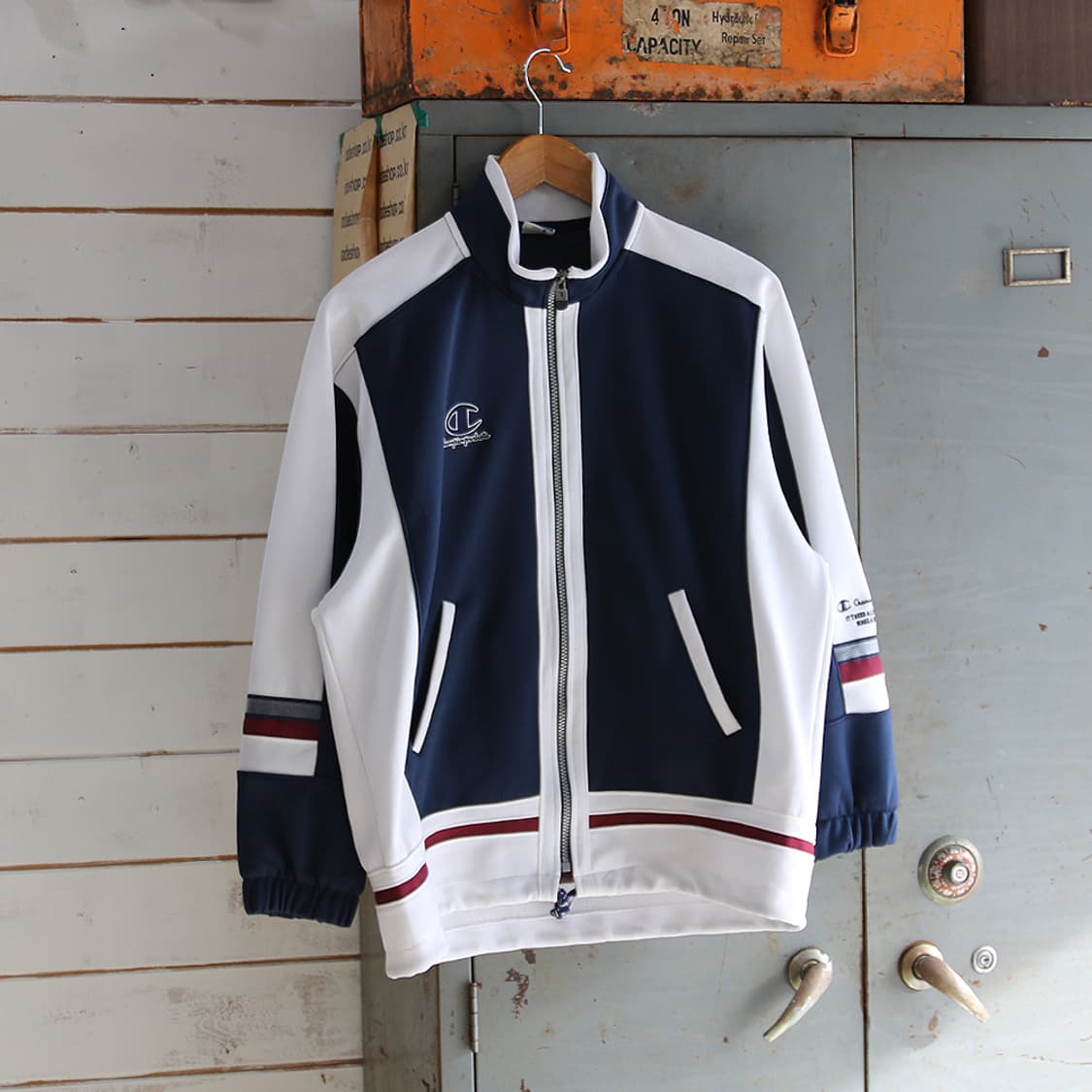 (착용컷) Champion 올드스쿨 트랙 자켓 (남성용 95) 상품이미지1