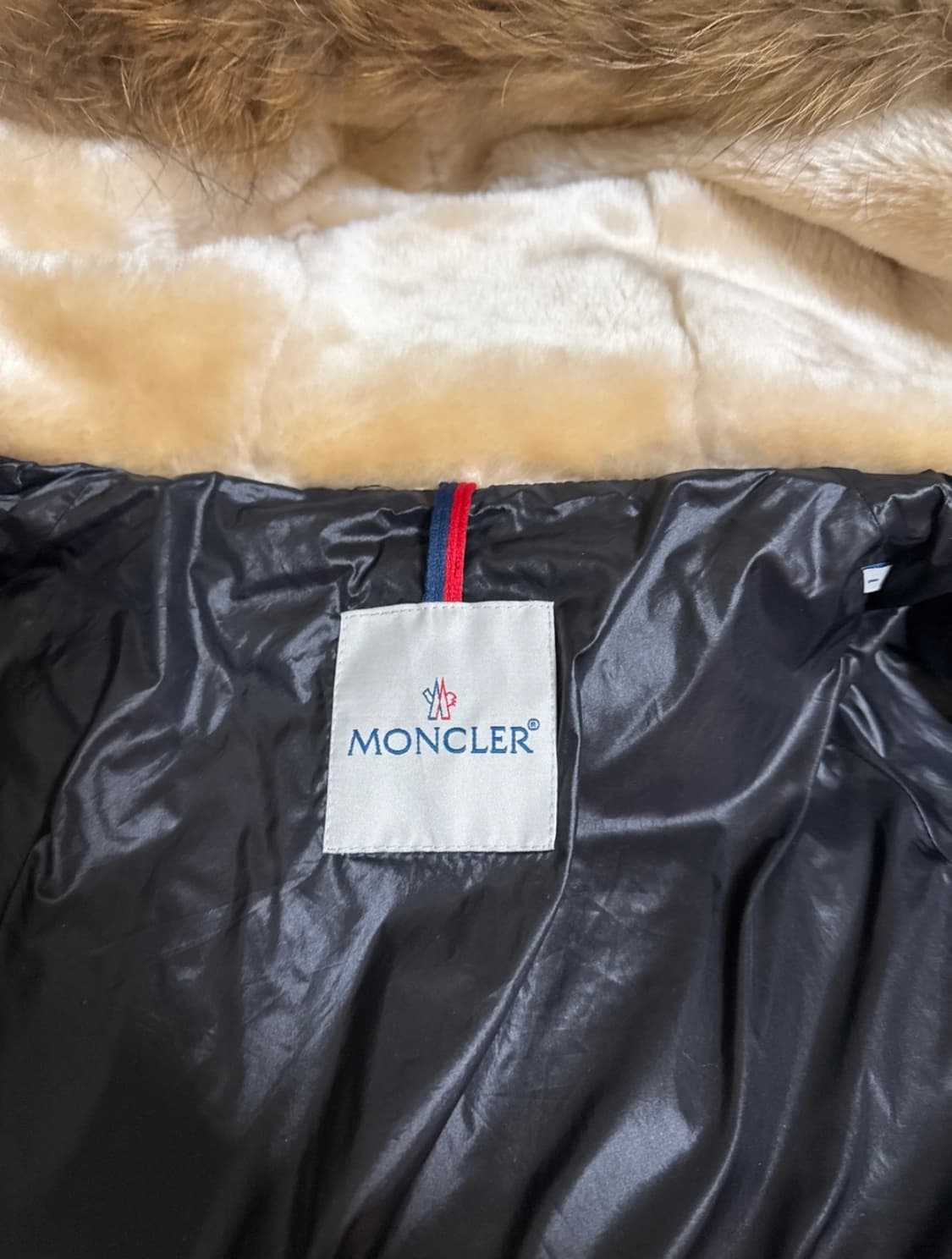 몽클레어 덕다운 패딩 상품이미지4