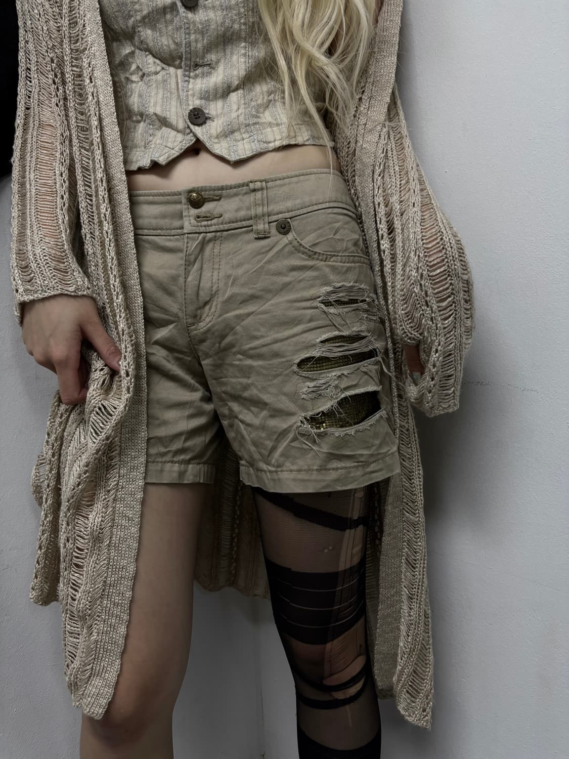 Gold Detail Damaged Y2K Short Pants 상품이미지1