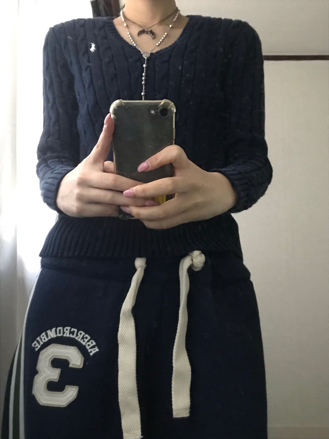 폴로 네이비 브이넥 케이블 니트 상품이미지7