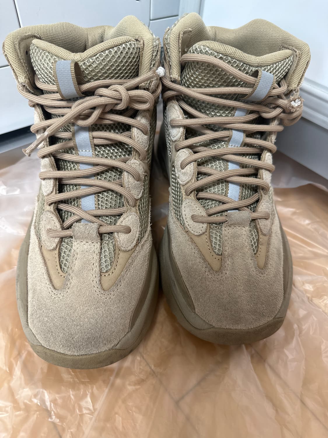 아디다스 이지 데저트 부츠 락 상품이미지3