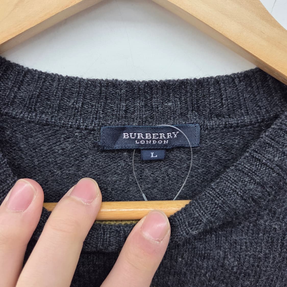 버버리 아가일 패턴 니트 스웨터 L 상품이미지3