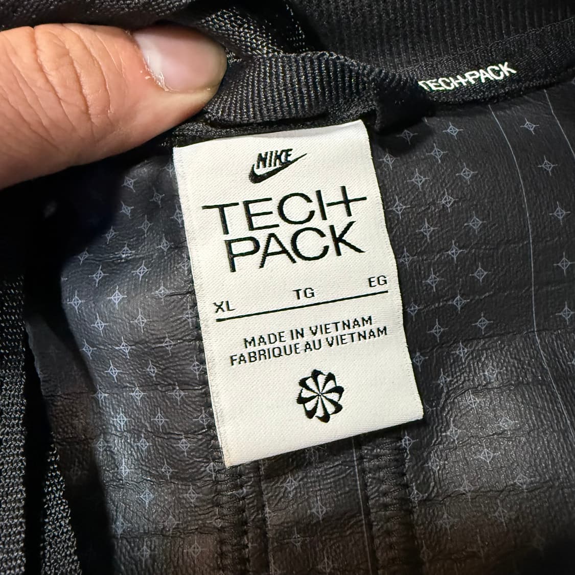 나이키 스톰핏 테크팩 언라인드 봄버 자켓 상품이미지6