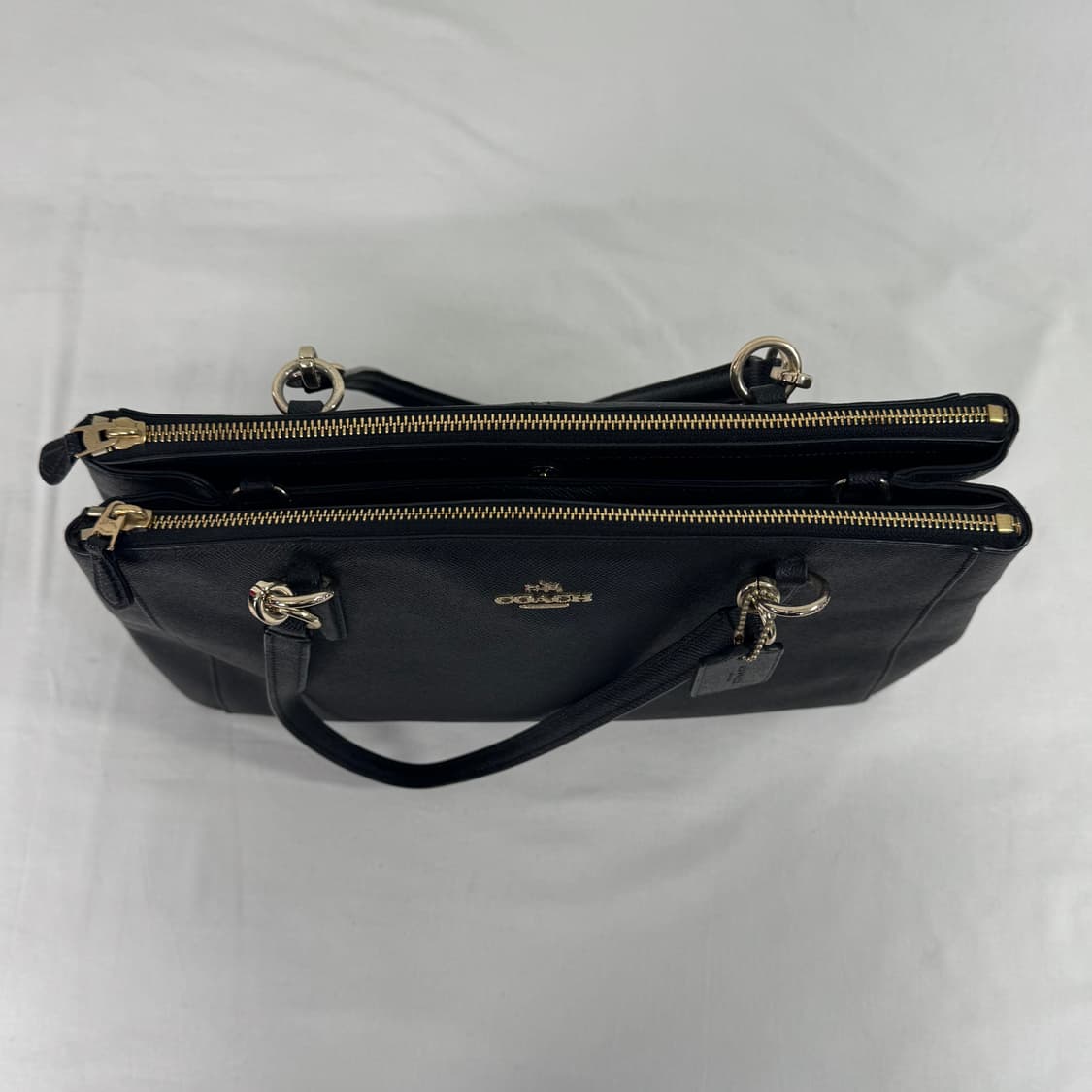 코치 블랙 레더 숄더백 상품이미지4