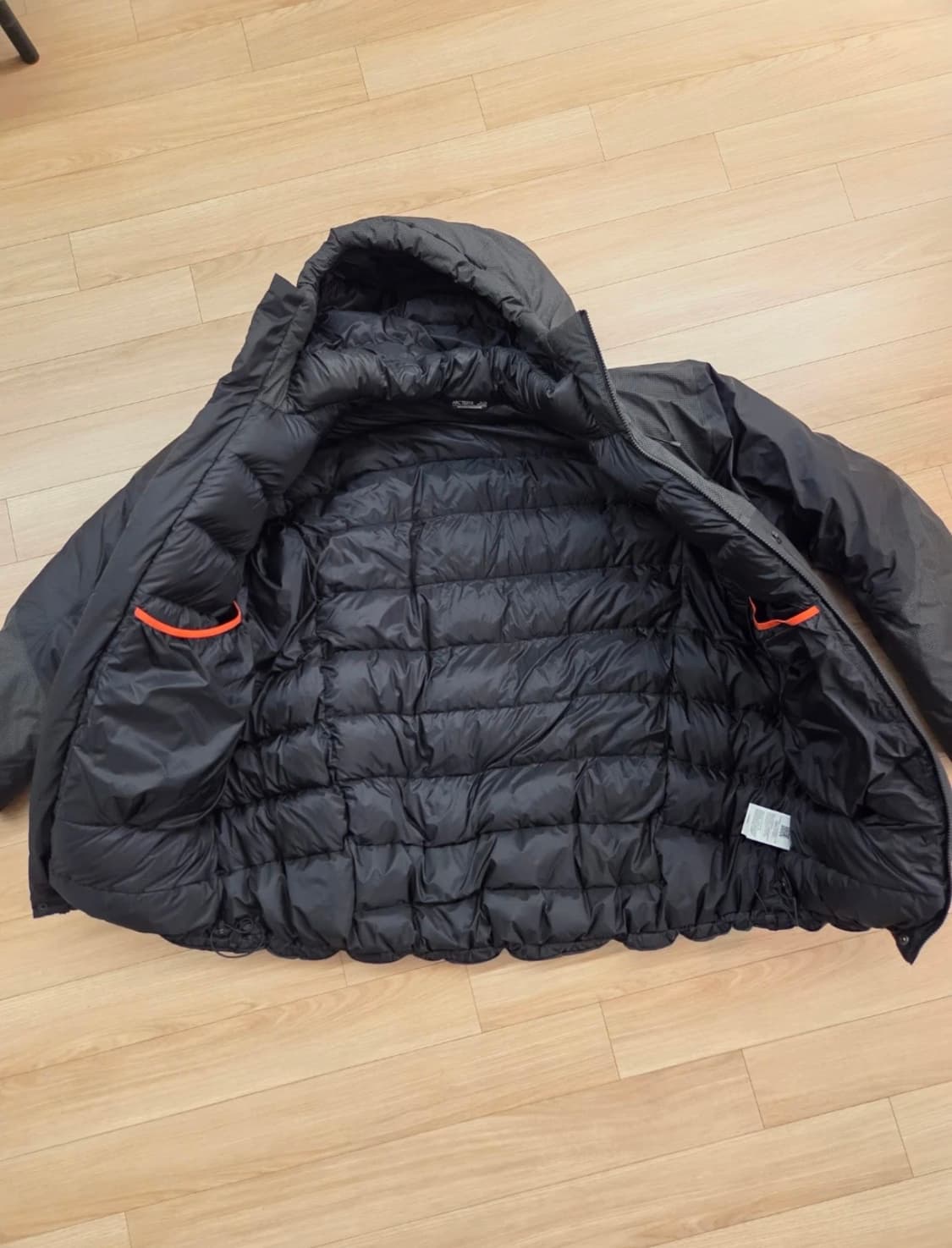 아크테릭스 알파파카 패딩 자켓 XL 상품이미지4