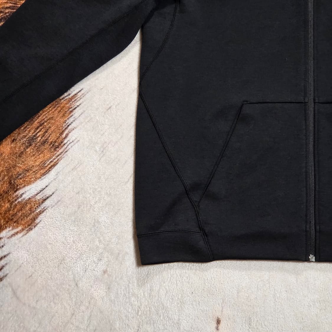 리복 블랙 후드집업 상품이미지3