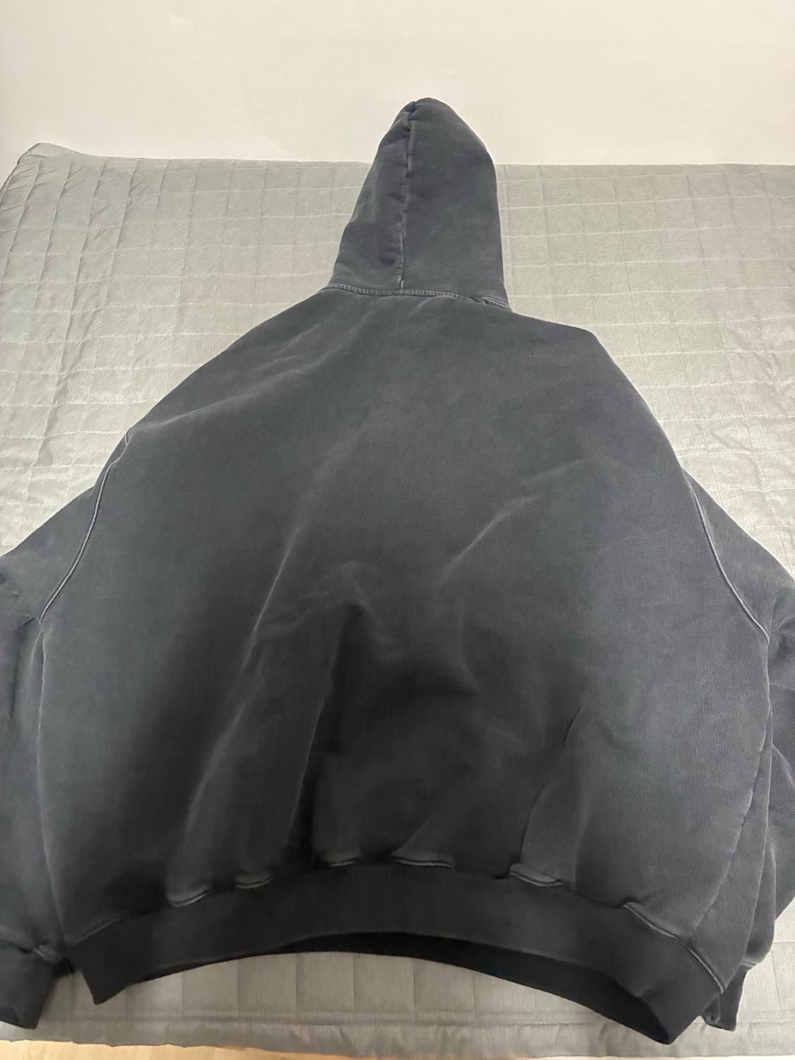 [M] 베트멍 리미티드 에디션 로고 후드 티셔츠 그레이 상품이미지2